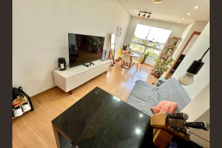 Sala de apartamento à venda com 2 quartos, 48m² em Planalto, Belo Horizonte