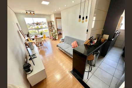 Sala de apartamento à venda com 2 quartos, 48m² em Planalto, Belo Horizonte