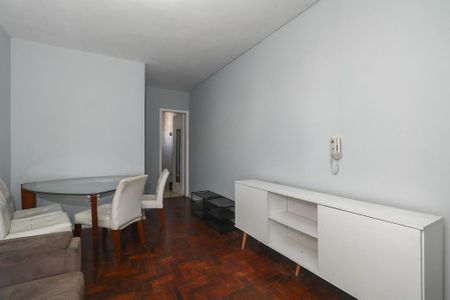 Sala de apartamento à venda com 1 quarto, 38m² em Bom Jesus, Porto Alegre