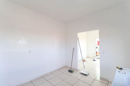 Casa para alugar com 90m², 2 quartos e sem vaga