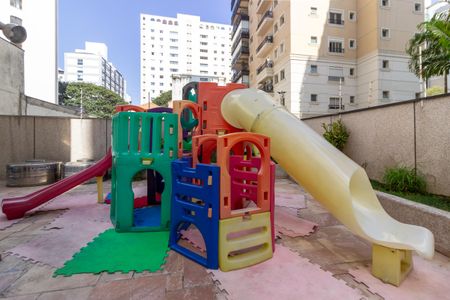 Apartamento para alugar com 142m², 3 quartos e 2 vagasÁrea comum - Playground
