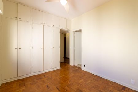 Apartamento para alugar com 142m², 3 quartos e 2 vagasSuíte