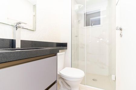 Apartamento à venda com 48m², 2 quartos e sem vaga Apartamento à venda com 48m², 2 quartos e sem vagaBanheiro