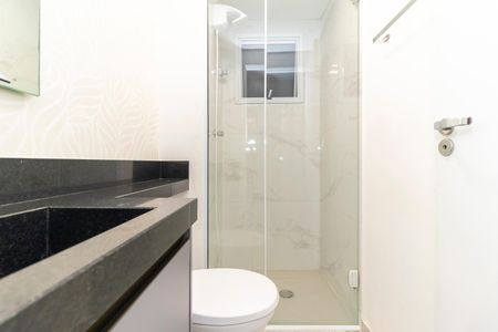 Apartamento à venda com 48m², 2 quartos e sem vaga Apartamento à venda com 48m², 2 quartos e sem vagaBanheiro