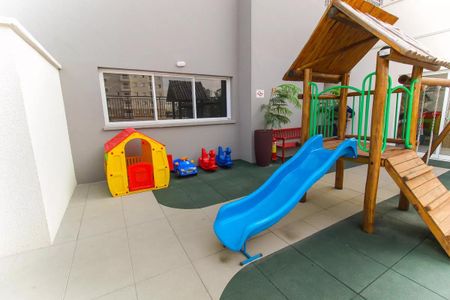 Apartamento à venda com 48m², 2 quartos e sem vaga Apartamento à venda com 48m², 2 quartos e sem vagaÁrea comum - Playground