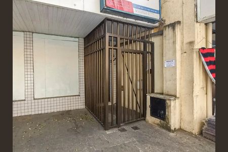 Fachada da Entrada de apartamento para alugar com 2 quartos, 75m² em Ramos, Rio de Janeiro