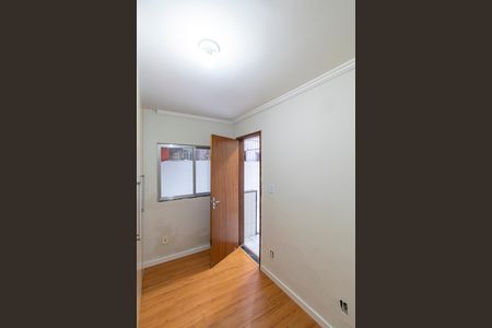 Quarto de Serviço de apartamento para alugar com 2 quartos, 75m² em Ramos, Rio de Janeiro