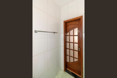 Banheiro de apartamento para alugar com 2 quartos, 75m² em Ramos, Rio de Janeiro