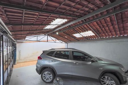 Garagem de casa à venda com 4 quartos, 240m² em Vila São José (ipiranga), São Paulo