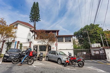 Apartamento à venda com 73m², 2 quartos e 1 vaga Apartamento à venda com 73m², 2 quartos e 1 vagaFachada