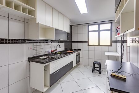 Apartamento à venda com 73m², 2 quartos e 1 vaga Apartamento à venda com 73m², 2 quartos e 1 vagaCozinha