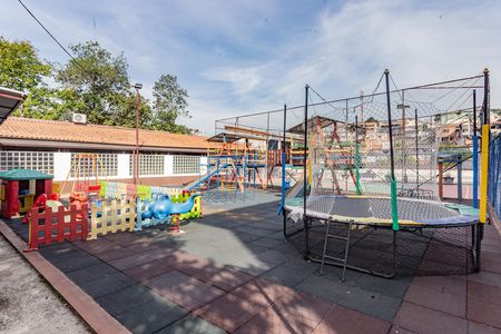 Apartamento à venda com 73m², 2 quartos e 1 vaga Apartamento à venda com 73m², 2 quartos e 1 vagaÁrea comum - Playground