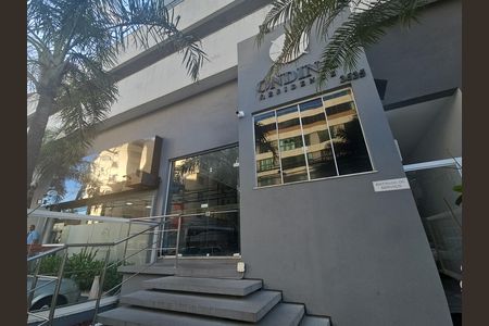 Apartamento para alugar com 57m², 1 quarto e 1 vagaFachada e portaria