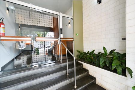 Apartamento à venda com 75m², 3 quartos e 1 vagaEntrada