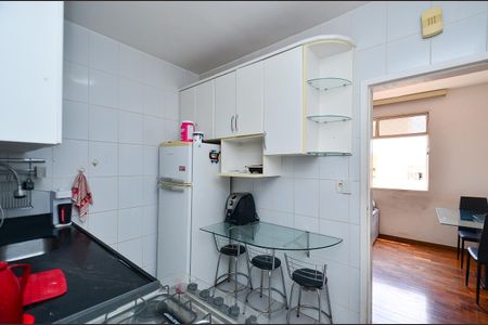 Apartamento à venda com 75m², 3 quartos e 1 vagaCozinha
