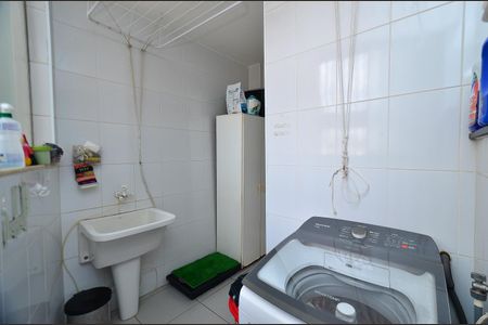 Apartamento à venda com 75m², 3 quartos e 1 vagaÁrea de Serviço