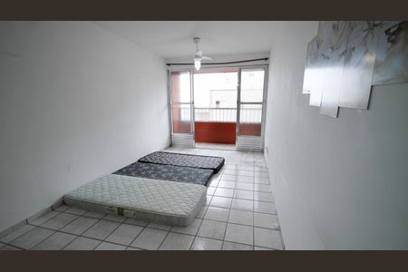 Sala de apartamento para alugar com 3 quartos, 150m² em Tupi, Praia Grande