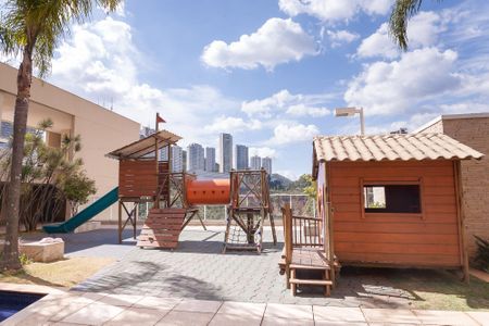 Apartamento para alugar com 105m², 3 quartos e 2 vagas Apartamento para alugar com 105m², 3 quartos e 2 vagasÁrea comum - Playground