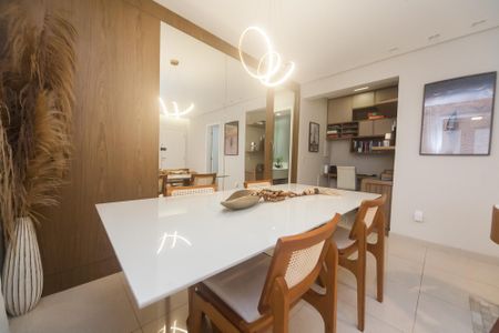 Apartamento para alugar com 105m², 3 quartos e 2 vagas Apartamento para alugar com 105m², 3 quartos e 2 vagasSala de Jantar