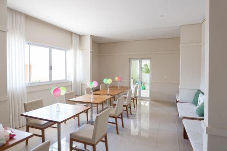 Apartamento para alugar com 105m², 3 quartos e 2 vagas Apartamento para alugar com 105m², 3 quartos e 2 vagasÁrea comum - Salão de festas