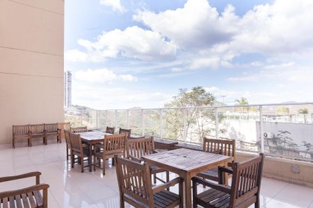 Apartamento para alugar com 105m², 3 quartos e 2 vagas Apartamento para alugar com 105m², 3 quartos e 2 vagasÁrea comum - Salão de festas 2