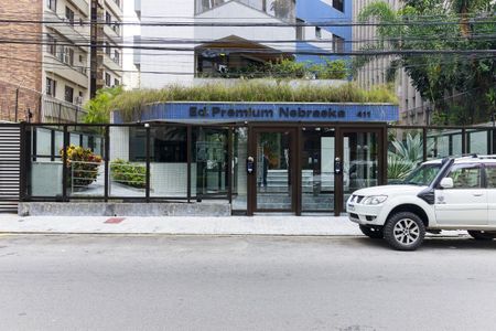 Apartamento à venda com 140m², 2 quartos e 3 vagas Apartamento à venda com 140m², 2 quartos e 3 vagasFachada