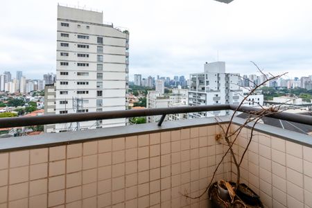 Apartamento à venda com 140m², 2 quartos e 3 vagas Apartamento à venda com 140m², 2 quartos e 3 vagasVaranda da Suíte