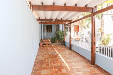 Garagem de casa à venda com 3 quartos, 142m² em Lapa, São Paulo