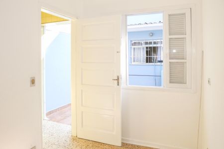 Casa à venda com 142m², 3 quartos e 2 vagasQuarto de Serviço