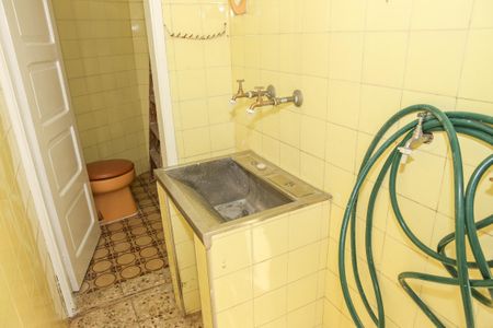 Casa à venda com 142m², 3 quartos e 2 vagasÁrea de Serviço
