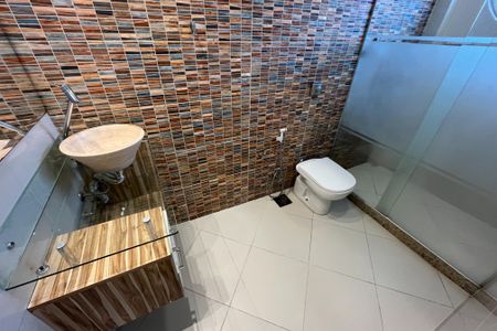 Apartamento à venda com 195m², 3 quartos e 1 vagaBanheiro do Quarto 2