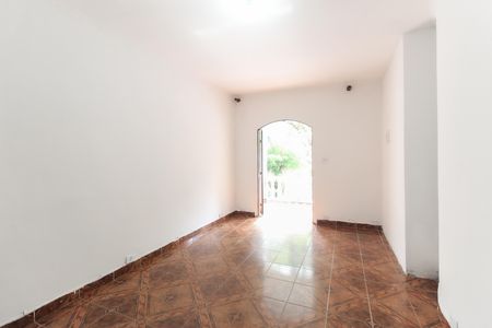 Sala de casa para alugar com 1 quarto, 100m² em Cidade Antônio Estêvão de Carvalho, São Paulo