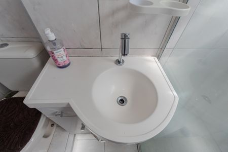 Banheiro de apartamento para alugar com 1 quarto, 28m² em Bela Vista, São Paulo