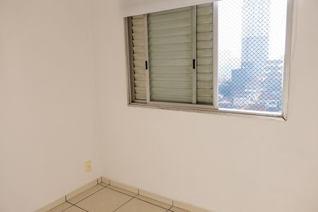 Quarto 2 de apartamento para alugar com 2 quartos, 59m² em Vila Osasco, Osasco