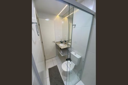 Apartamento para alugar com 74m², 2 quartos e 2 vagas Apartamento para alugar com 74m², 2 quartos e 2 vagasBanheiro
