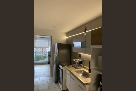 Apartamento para alugar com 74m², 2 quartos e 2 vagas Apartamento para alugar com 74m², 2 quartos e 2 vagasCozinha