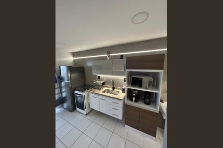 Apartamento para alugar com 74m², 2 quartos e 2 vagas Apartamento para alugar com 74m², 2 quartos e 2 vagasCozinha