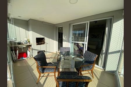 Apartamento para alugar com 74m², 2 quartos e 2 vagas Apartamento para alugar com 74m², 2 quartos e 2 vagasVaranda