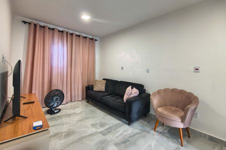 Casa de condomínio para alugar com 41m², 1 quarto e 1 vagaSala