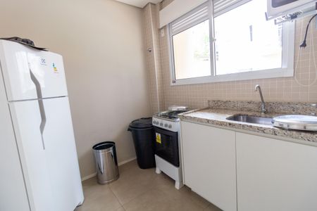 Apartamento para alugar com 28m², 1 quarto e sem vagaÁrea comum - Salão de Festas