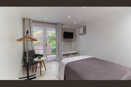 Casa de condomínio para alugar com 440m², 5 quartos e 3 vagasSuíte 3