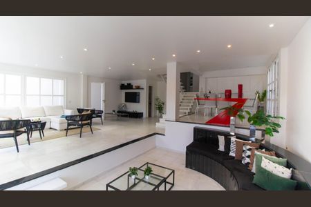 Sala de casa de condomínio para alugar com 5 quartos, 440m² em São Francisco, Niterói