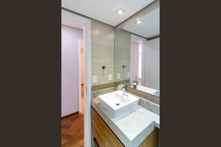 Apartamento à venda com 75m², 3 quartos e 1 vagaBanheiro Social