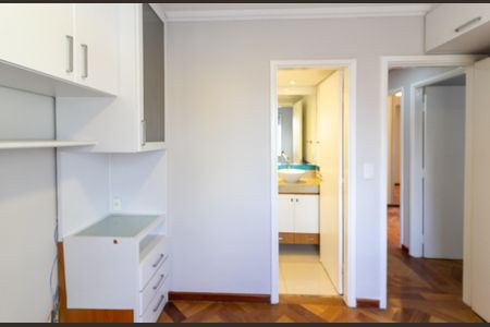 Apartamento à venda com 75m², 3 quartos e 1 vagaSuíte