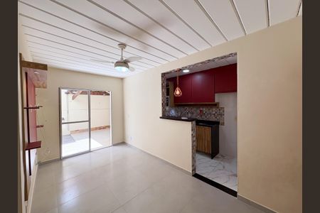 Apartamento para alugar com 80m², 2 quartos e 1 vaga Apartamento para alugar com 80m², 2 quartos e 1 vagaSala