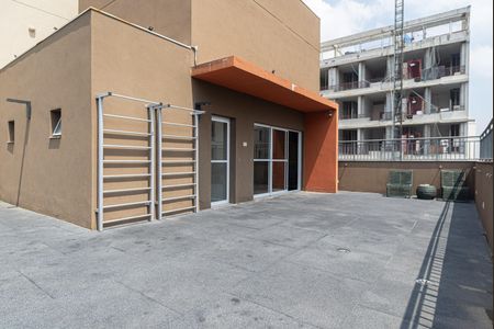 Apartamento para alugar com 32m², 1 quarto e sem vaga Apartamento para alugar com 32m², 1 quarto e sem vagaÁrea comum - Espaço Cross Fit