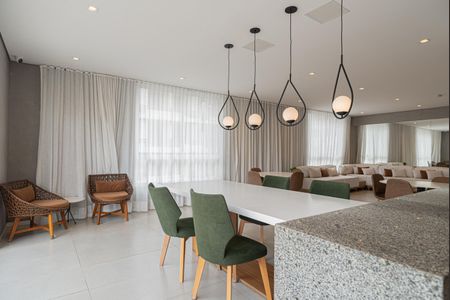 Apartamento para alugar com 32m², 1 quarto e sem vaga Apartamento para alugar com 32m², 1 quarto e sem vagaÁrea comum - Salão de festas