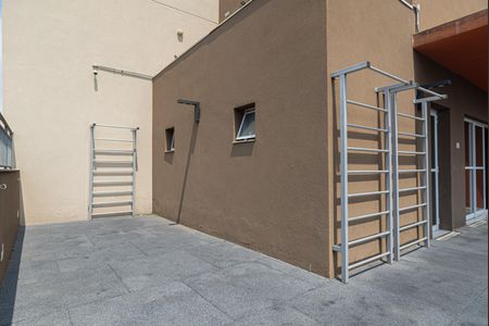 Apartamento para alugar com 32m², 1 quarto e sem vaga Apartamento para alugar com 32m², 1 quarto e sem vagaÁrea comum - Espaço Cross Fit