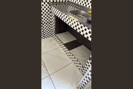 Casa de Condomínio para alugar com 2 quartos, 45m² em Quintino Bocaiúva, Rio de Janeiro