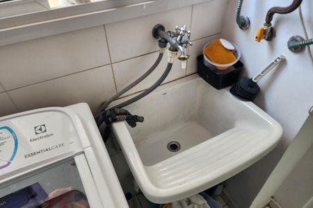 Apartamento à venda com 107m², 3 quartos e 2 vagas Apartamento à venda com 107m², 3 quartos e 2 vagasÁrea de Serviço